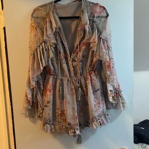 Chic Floral Romper with Ruffle Sleeves